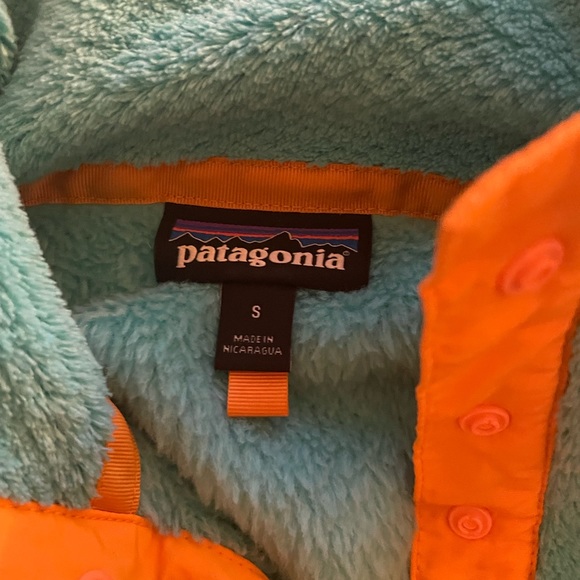 Patagonia Women's Re-Tool Snap-T Fleece Pullover, Small - Picture 3 of 6